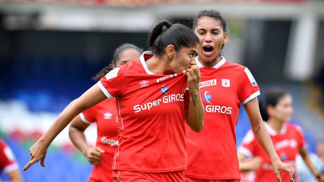 Catalina Usme con el América de Cali en 2021