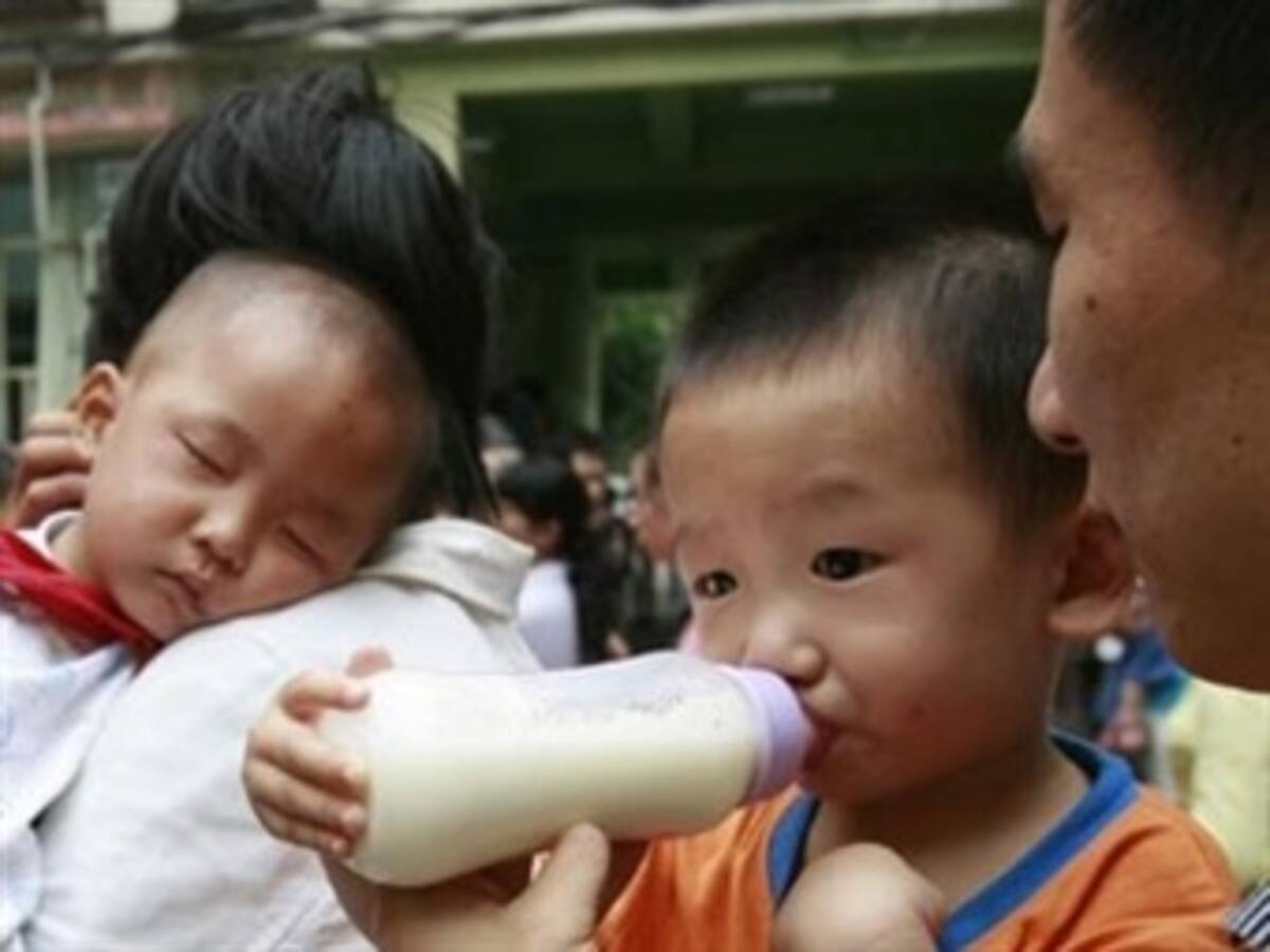 Conmoción en China por venta de leche infantil en polvo adulterada
