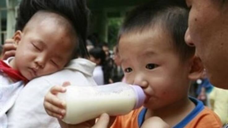 Conmoción en China por venta de leche infantil en polvo adulterada