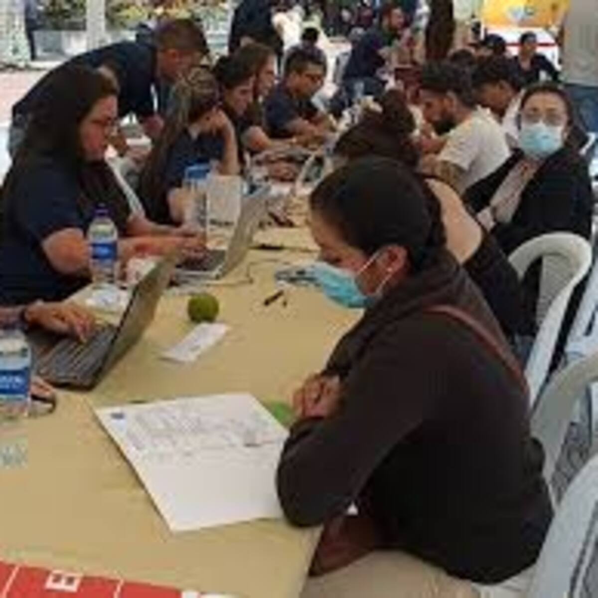 Sigue bajando el desempleo en Armenia, la ciudad se ubico 13 en escalafón en el informe del DANE