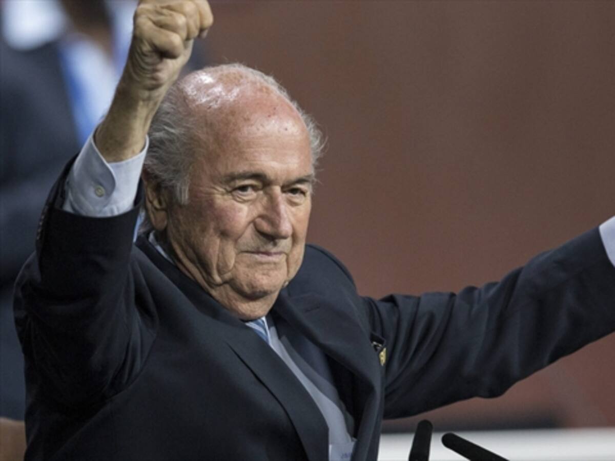 "Premio nobel de los 'bandidos' para Blatter"