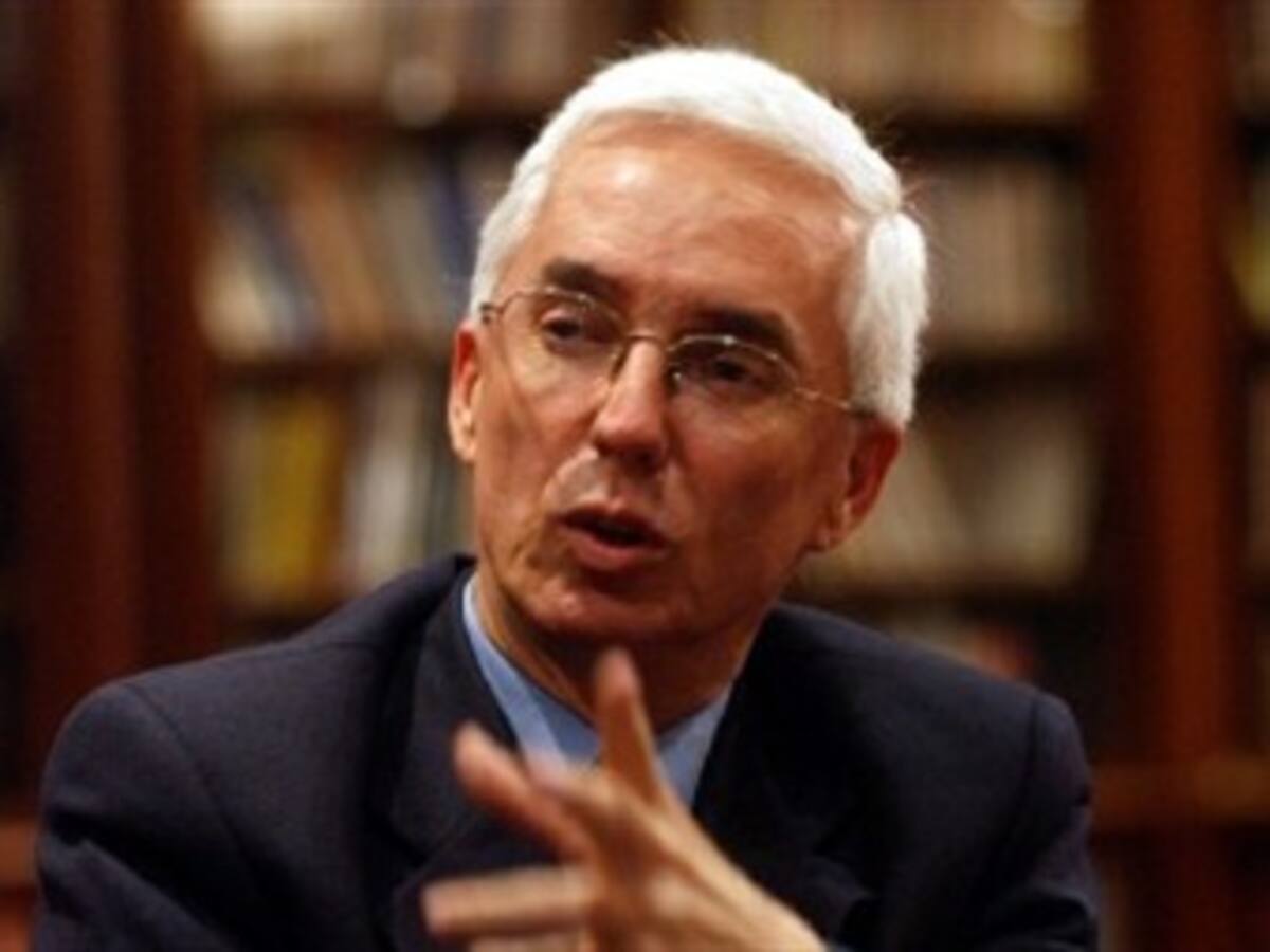 Robledo al Procurador: ¿por qué no investiga a Valencia Cossio?