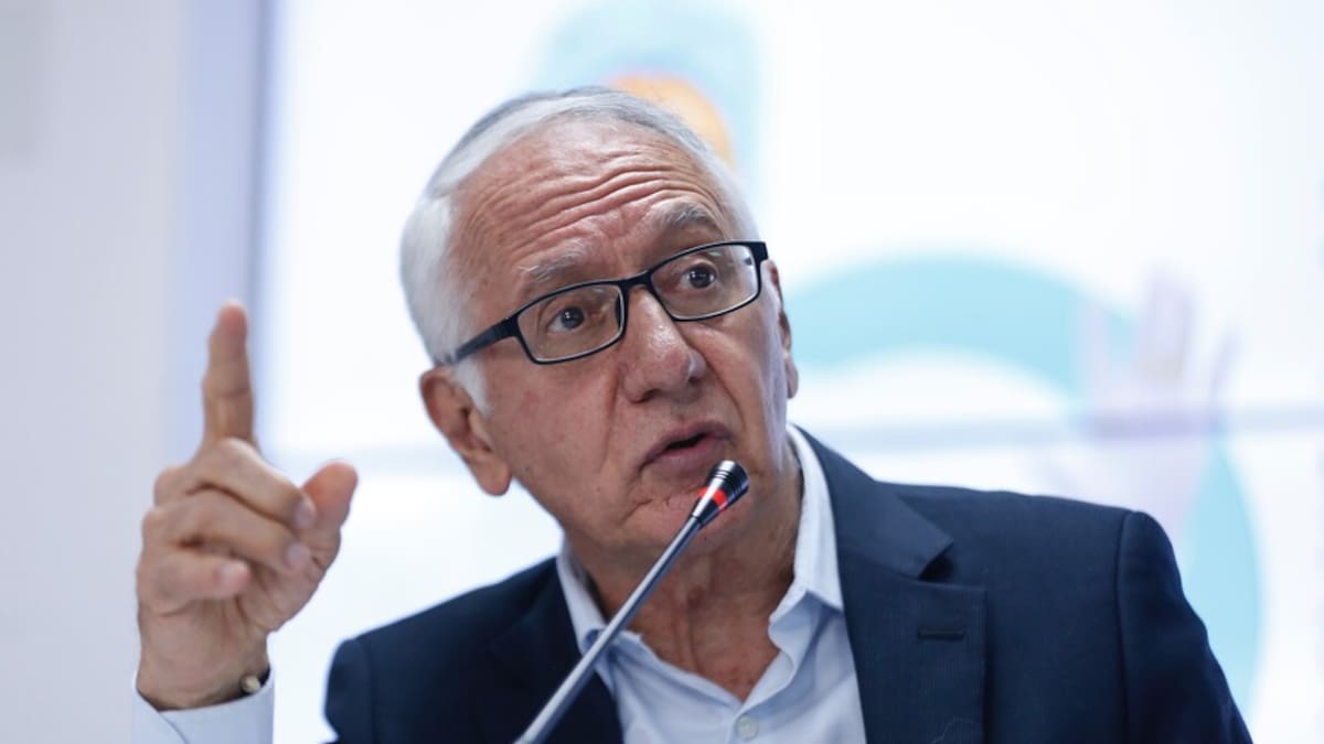 Abren investigación al MinSalud y exministra Corcho por presunta escasez de medicamentos