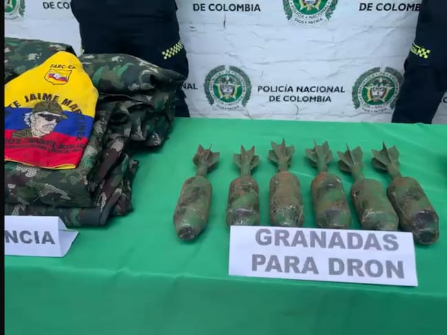 Arsenal con granadas adaptadas para drones fue incautado a disidencias FARC en el Valle
