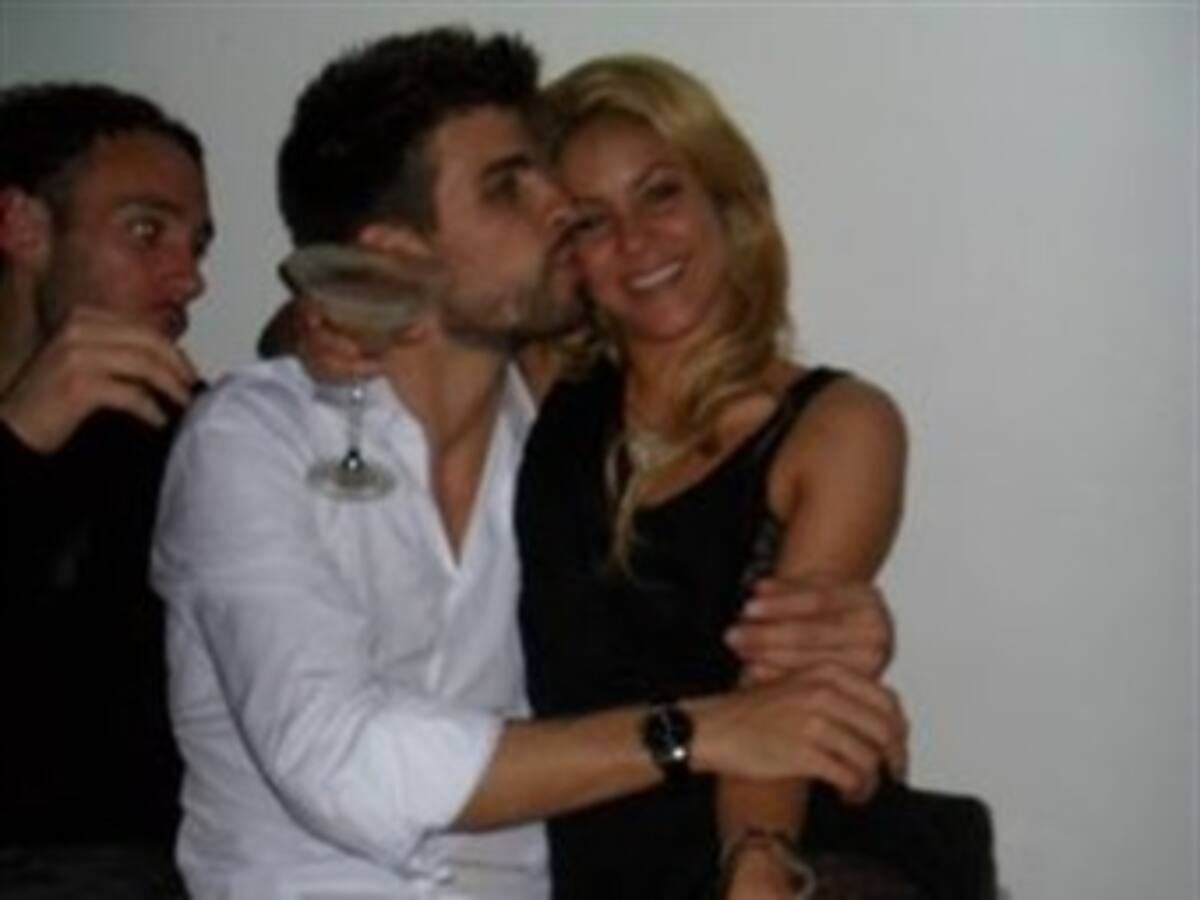 Piqué afirma que Shakira es su cantante favorita y el Waka Waka su canción