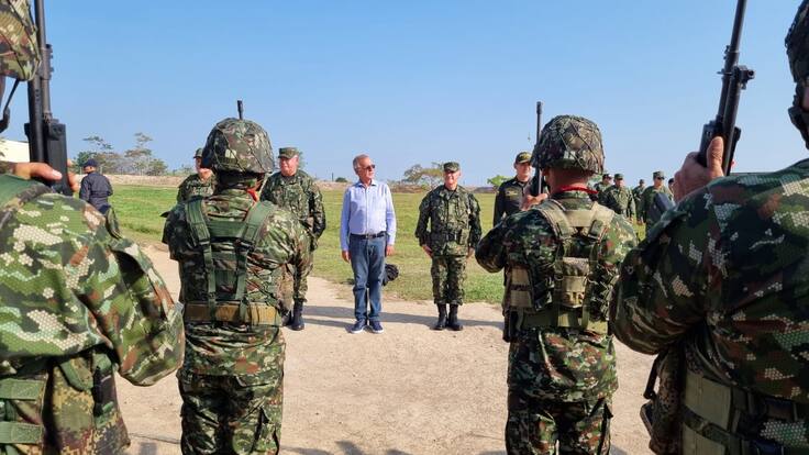 Ministro de Defensa anuncia confrontación al Clan del Golfo