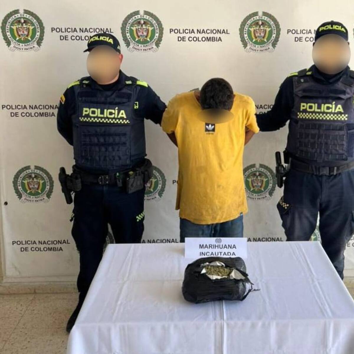 ‘El Barra’, detenido en la Piedra de Bolívar con un paquete de marihuana