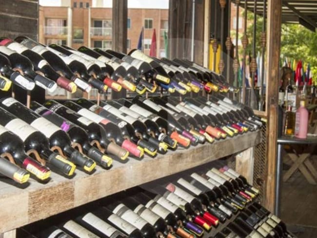 Policía aprehenden 7.800 litros de vino chileno en Cartagena