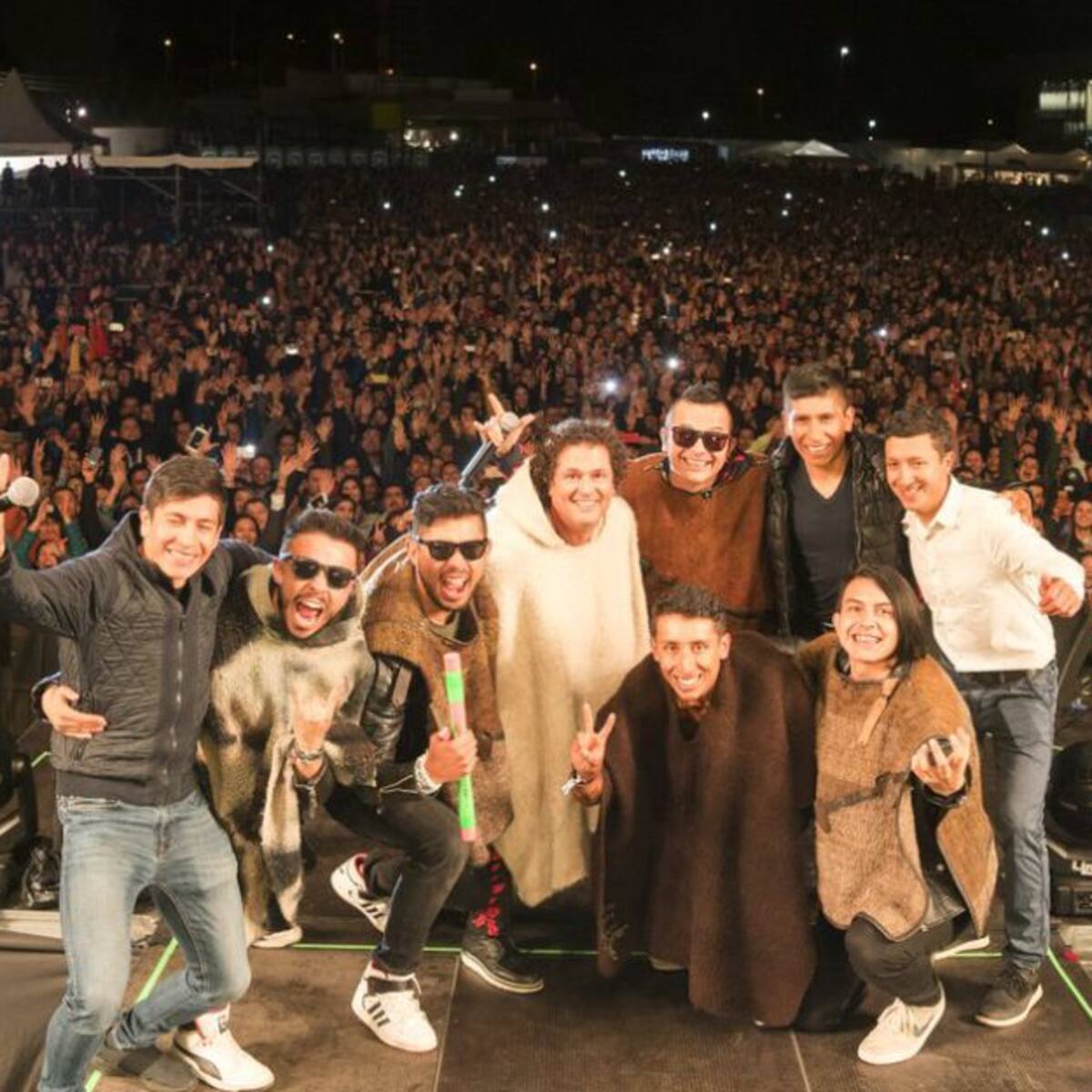El lado romántico de Nairo en pleno concierto de Carlos Vives en Tunja