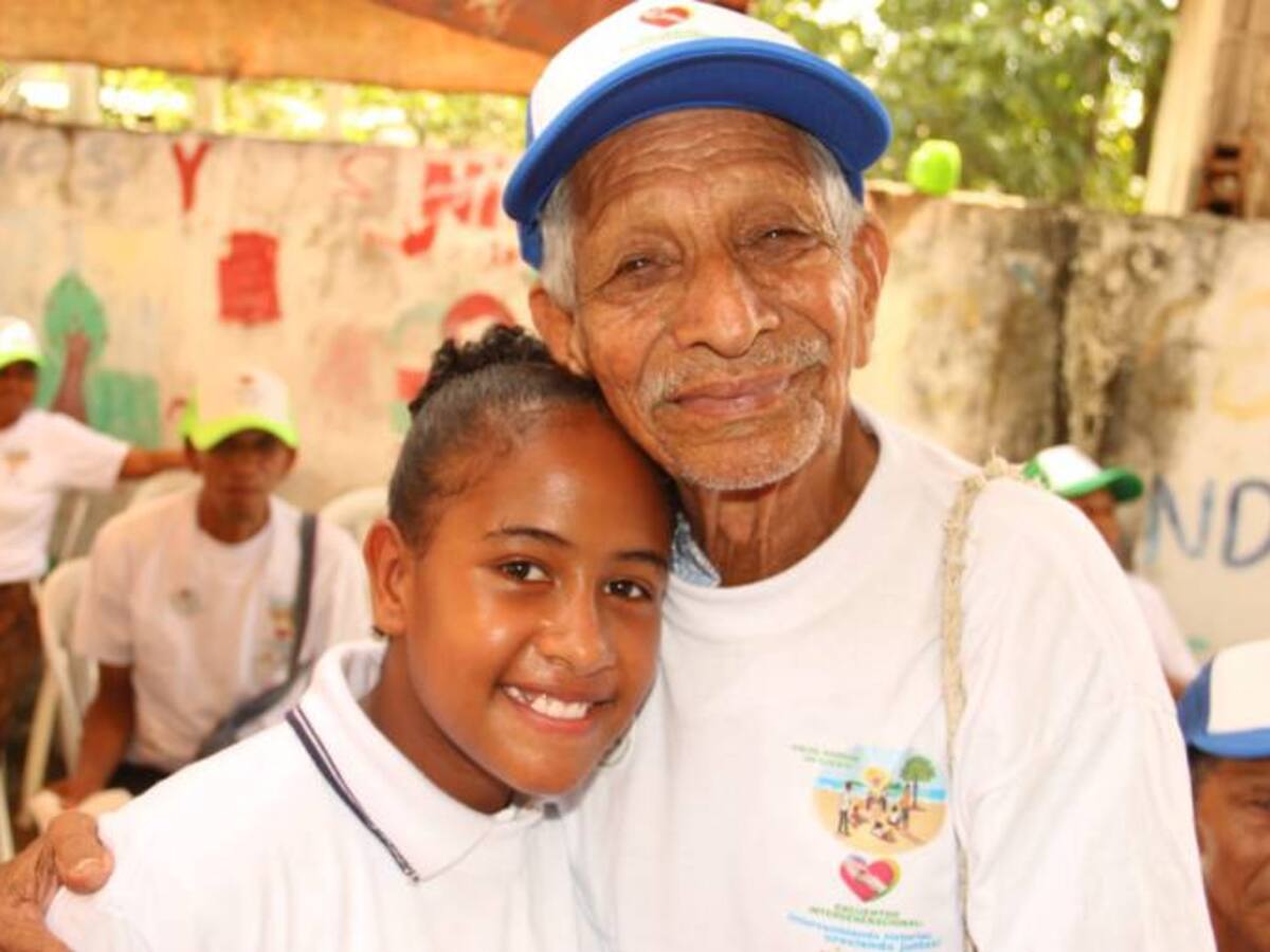 Encuentro generacional de niños y adultos mayores en Cartagena