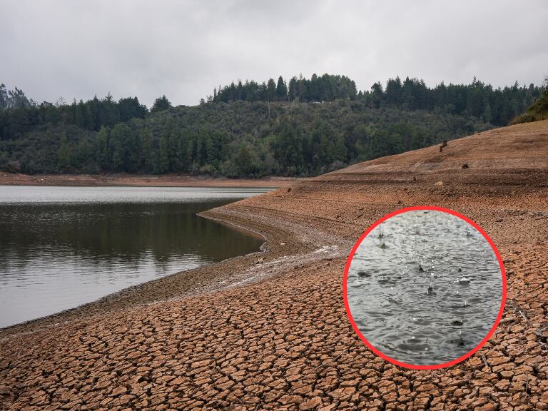 Embalse de la Regadera en su punto crítico, de fondo una fotografía de lluvia (Fotos vía Getty Images y COLPRENSA)