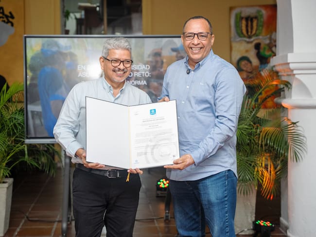 Unicartagena recibe oficialmente la certificación internacional ISO 21001:2018