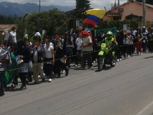 Niegan afectación ambiental en Tabio por proyecto de torres de energía