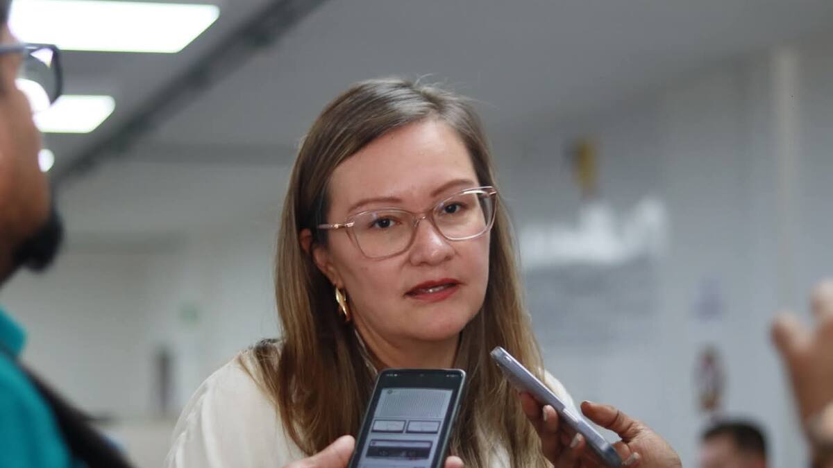 Cielo Rusinque, Superintendente de Industria y Comercio