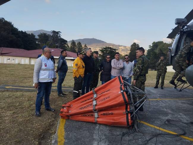 Llega apoyo avión Bambi Bucket al municipio de Pamplona