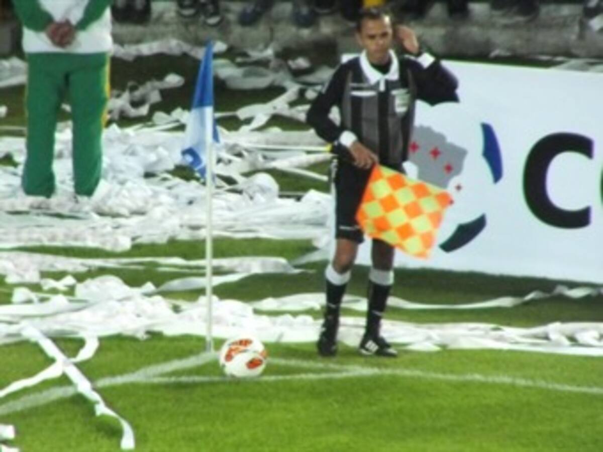 Millonarios fue multado por comportamiento incorrecto de los hinchas en El Campín