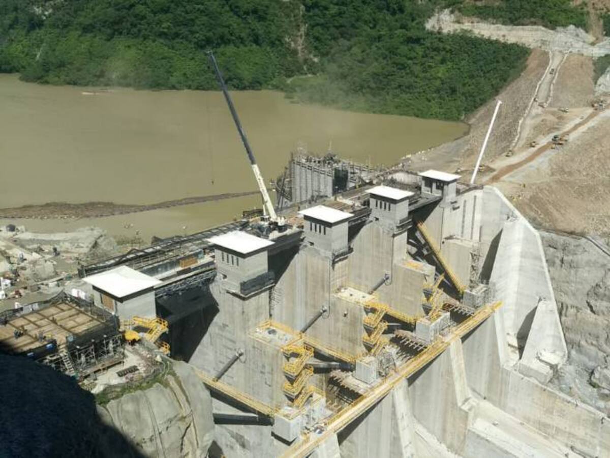 Cadena de errores de EPM causó los daños en Hidroituango: gobernador
