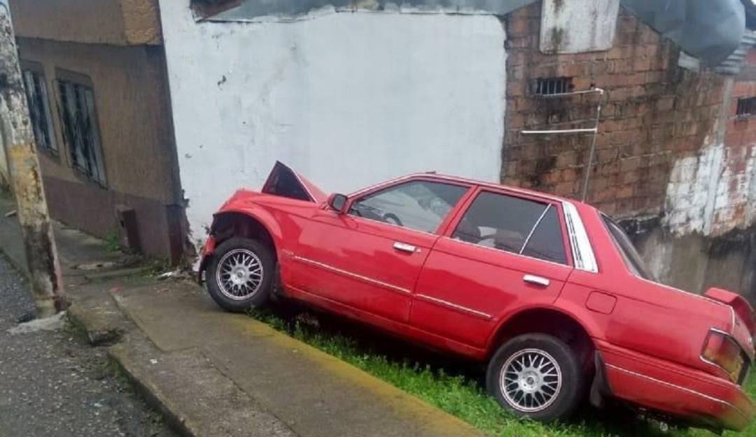 Fuerte accidente en vías de Anserma. Crédito: Bomberos Anserma, Caldas.