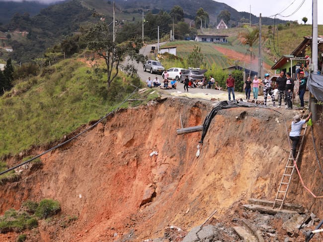 Comienza la reubicación de las familias afectadas en San Cristóbal en Medellín