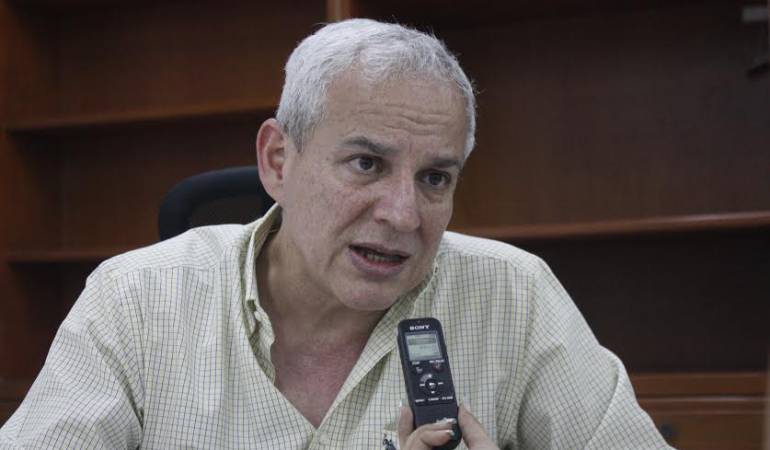 Secretario de Hacienda Darwin Gilberto Clavijo Cáceres