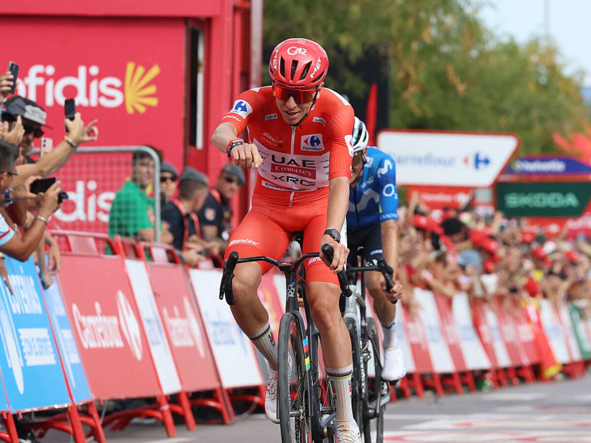 Pogacar, sin despeinarse, logra su tercer triunfo en la Vuelta España: resumen de la etapa 6