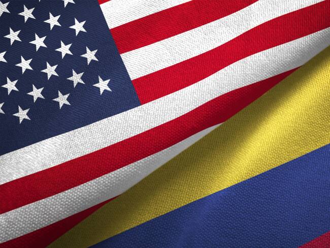Imágenes de referencia de banderas de Estados Unidos y Colombia. Foto: Getty Images