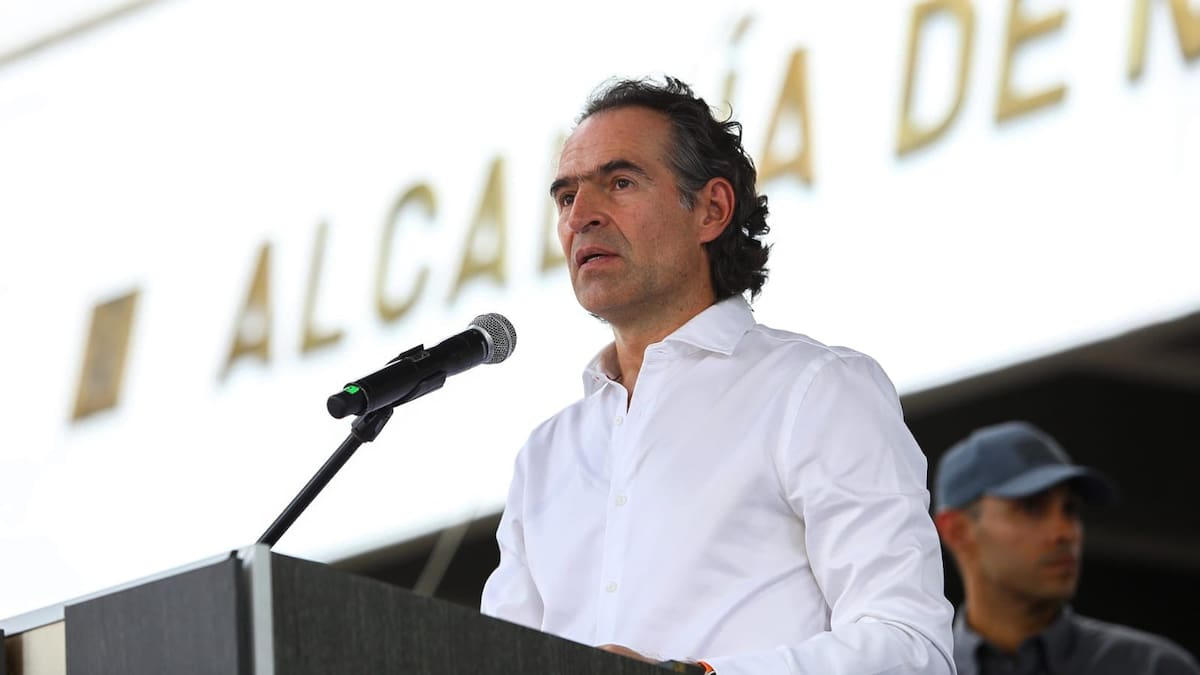 “Si Petro no fuera presidente, Miguel Uribe estaría vivo”: Federico Gutiérrez en Congreso de Fenalco
