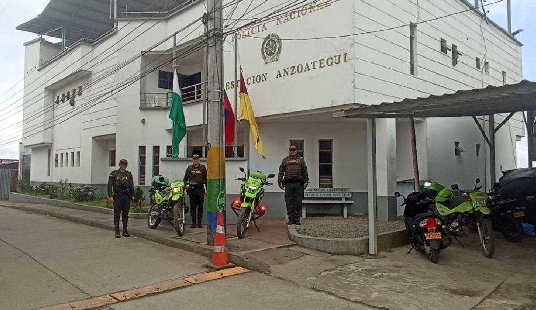 Homenaje en el Tolima por asesinato de miembros de la Policía Nacional en el Huila