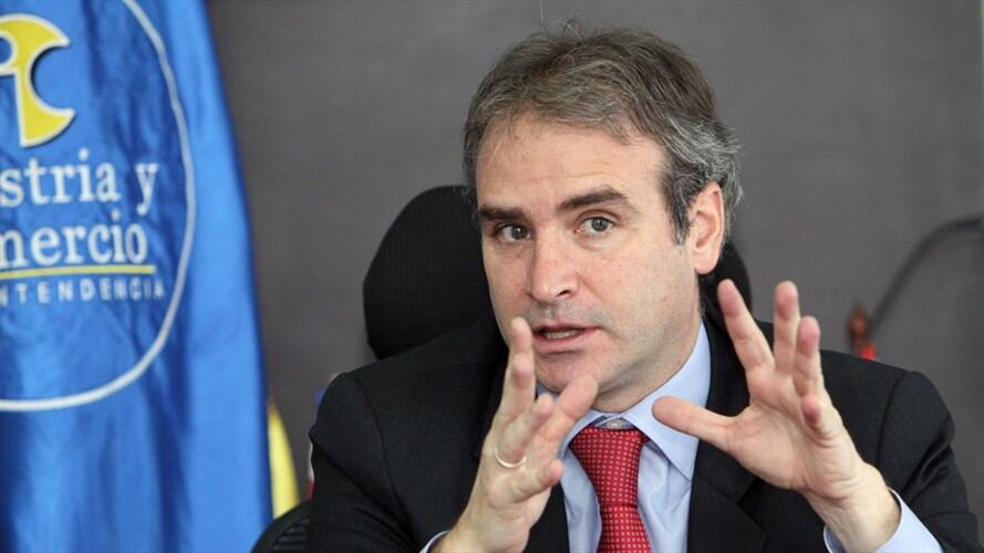 Pablo Felipe Robledo habla en La W. Foto: Colprensa