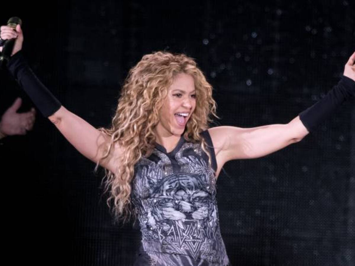 ¿Shakira, una famosa más que pasa por el quirófano?