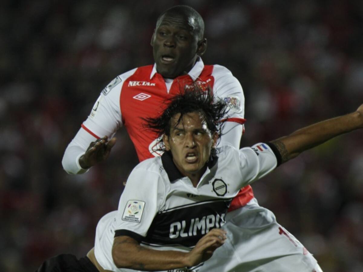 América confirma la llegada de Cristian Martínez Borja