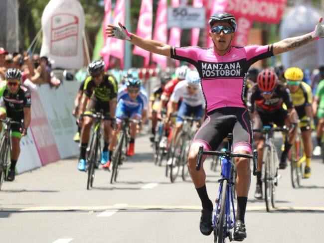 Juan Sebastián Molano triunfó en la primera etapa de la Vuelta a Colombia