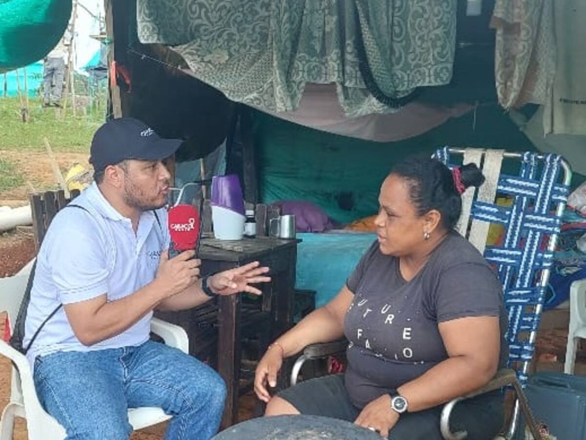 Primera mujer que llegó a vivir de lleno a invasión de Caucasia lo hizo por el voz a voz