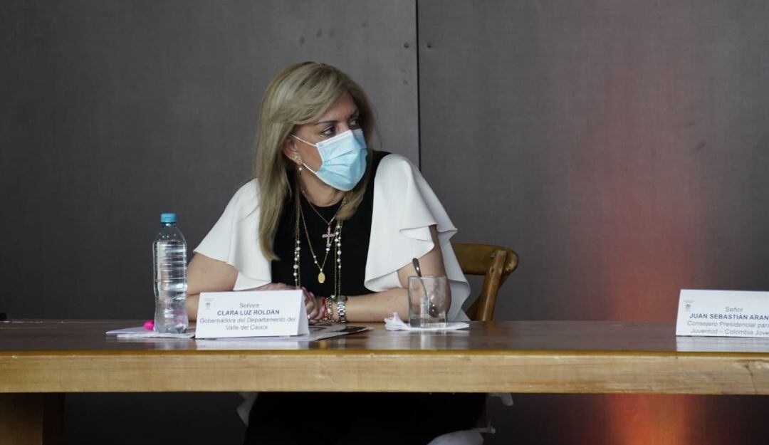 Gobernadora Clara Luz Roldan