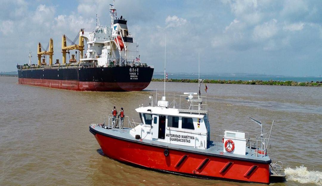 Canal de acceso al puerto de Barranquilla