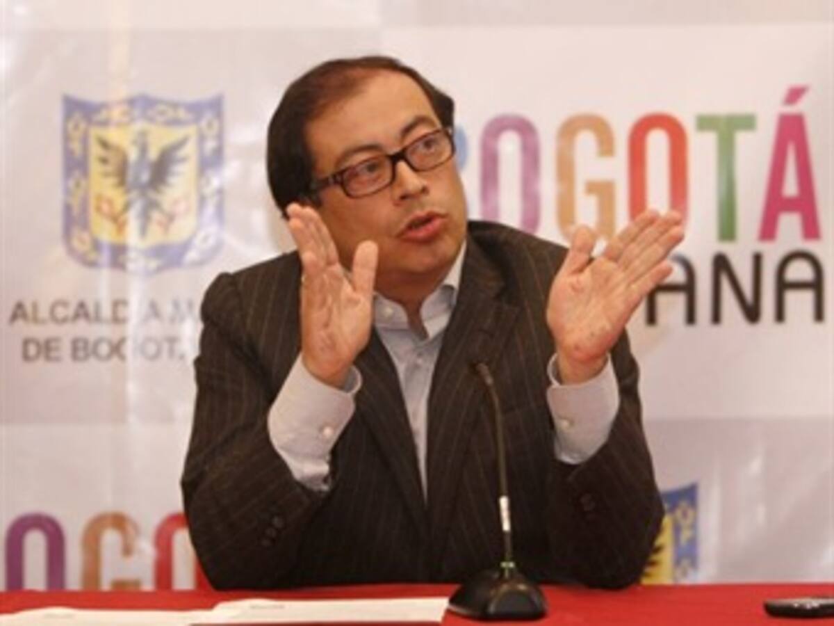 Petro declara en alerta democrática a Bogotá