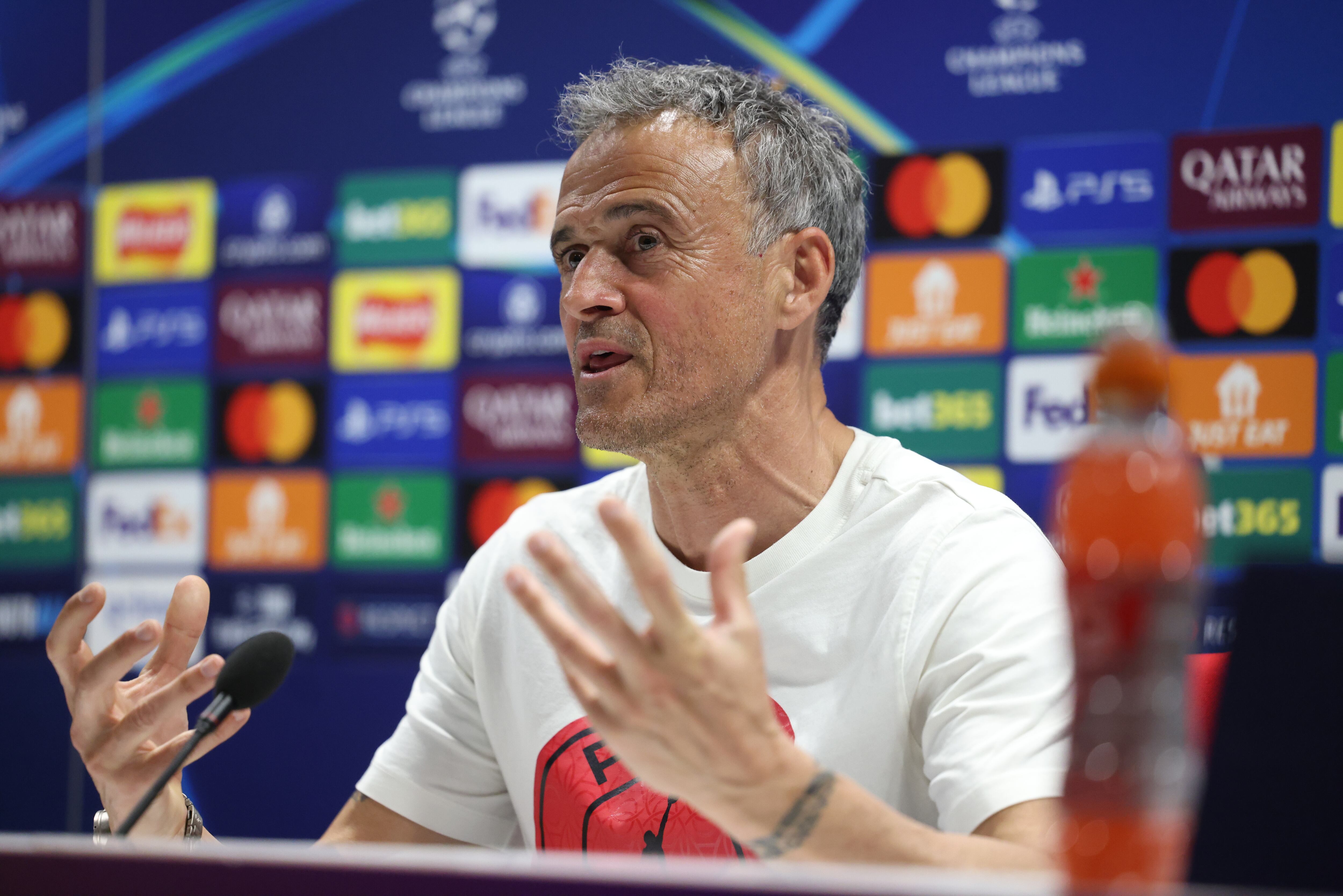 London (United Kingdom), 28/04/2025.- PSG head coach Luis Enrique attends a press conference at Emirates Stadium in London, Britain, 28 April 2025. Paris Saint Germain will face Arsenal in the UEFA Champions League semi-finals 1st leg soccer match on 29 April 2025. (Liga de Campeones, Reino Unido, Londres) EFE/EPA/NEIL HALL