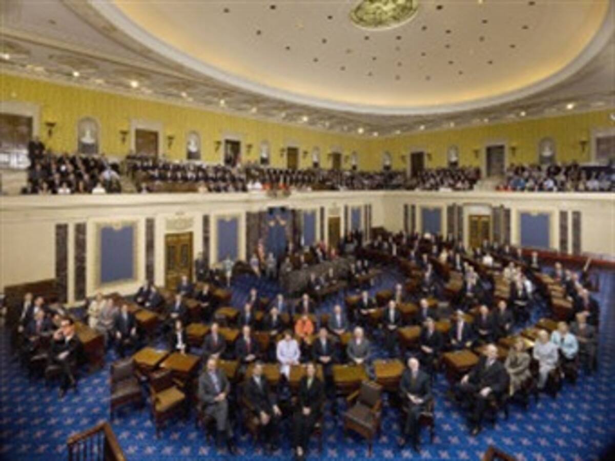 Senado de EEUU aprueba el proyecto de ley de reforma sanitaria, una de las banderas de Obama