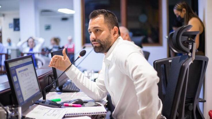 Alertan sobrecostos en proyectos de escenarios deportivos en Pereira