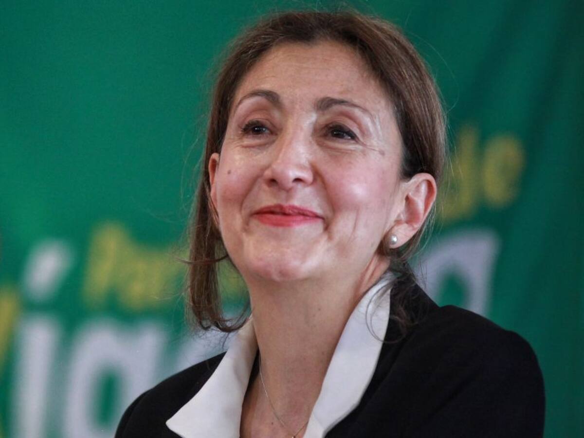 "Conversar no significa aliarse": Betancourt sobre encuentro con Uribe