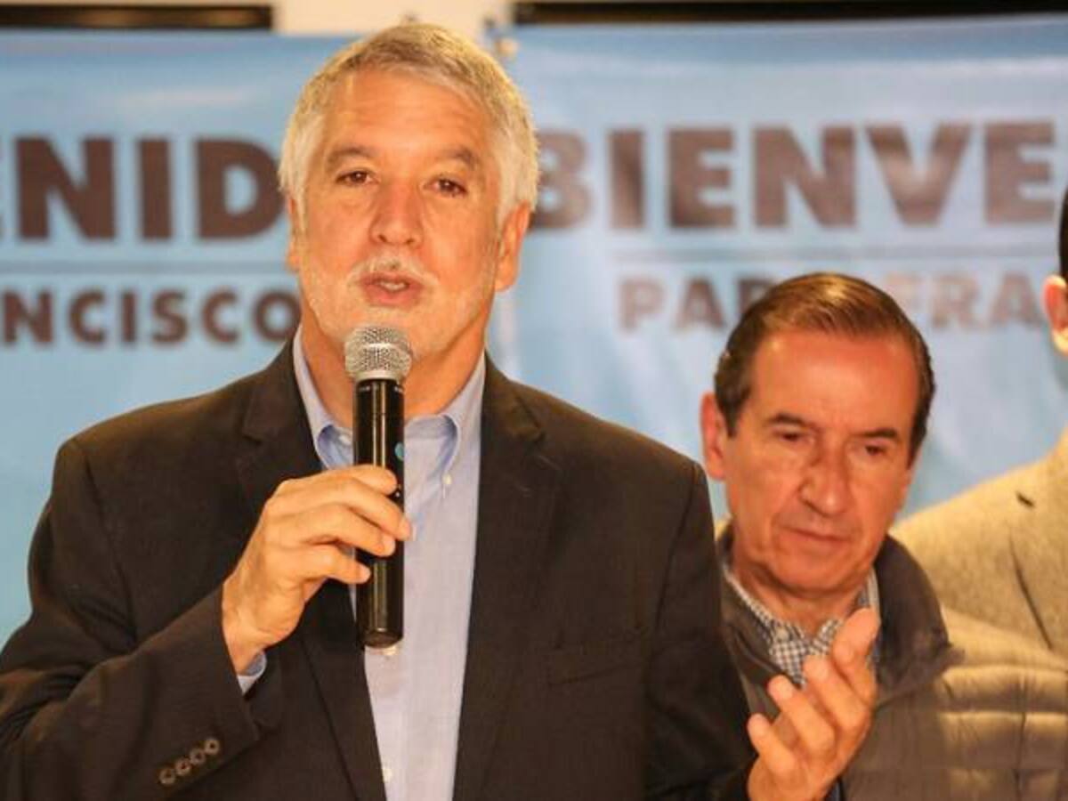 Peñalosa anuncia que troncal de la Séptima no tendrá buses a diésel