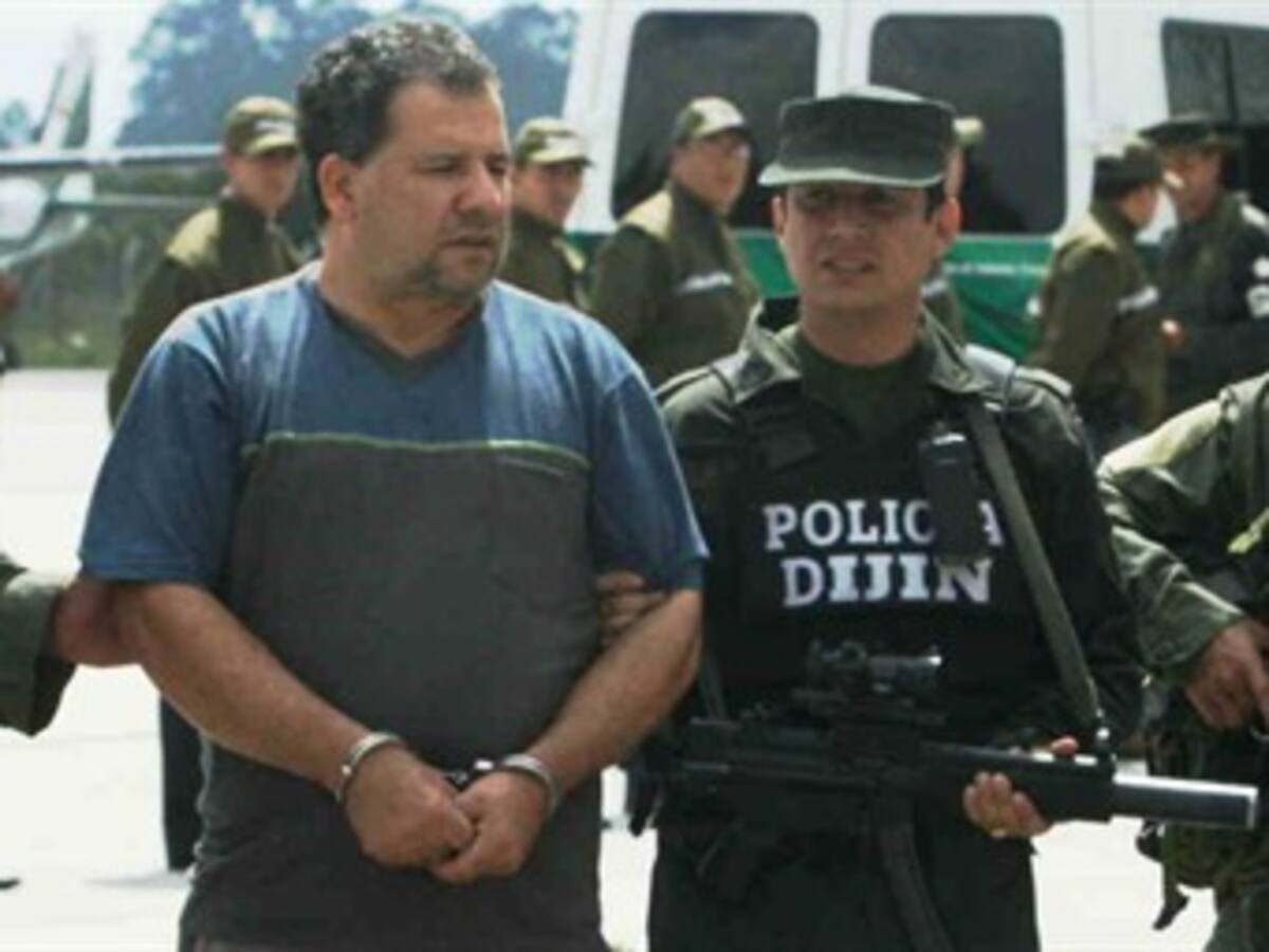 Trasladan a "don Mario" a Medellín para que responda por cinco homicidios