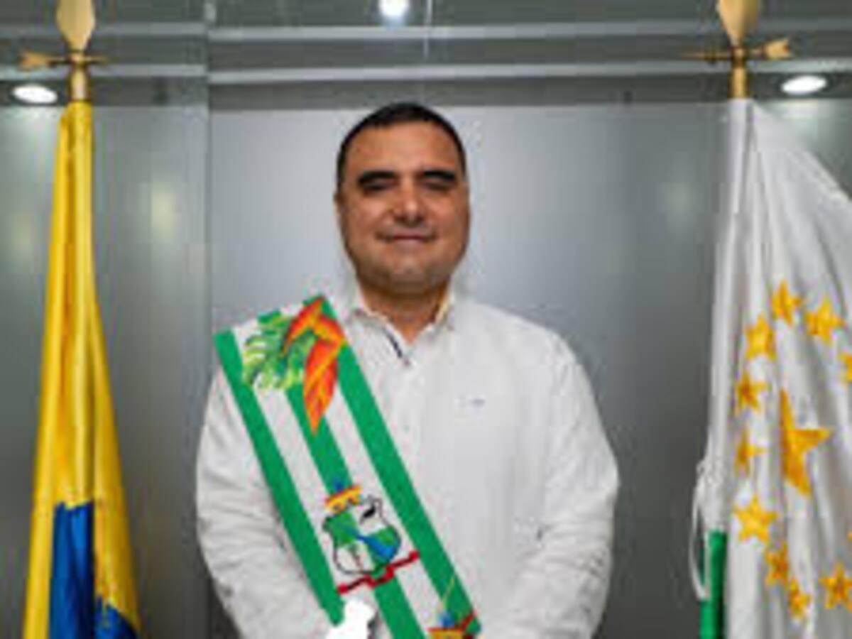 Grupos armados amenazan a gobernador y su familia en Caquetá