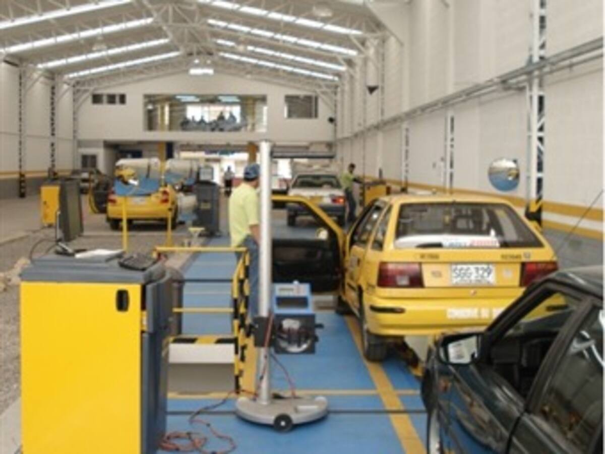 Certificados técnico mecánicos expedidos por CDA sin licencia no tienen validez