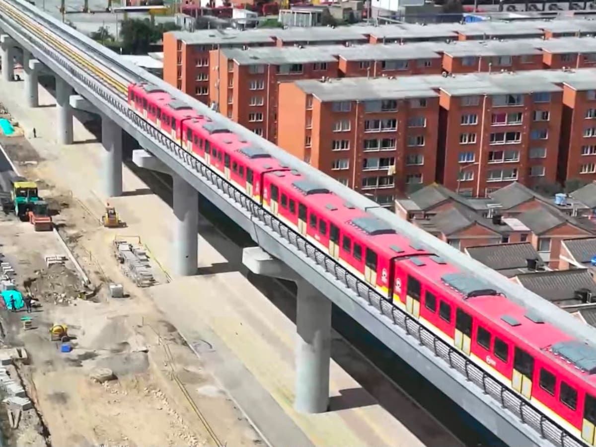 Tren del Metro de Bogotá ya recorrió 5.7 kilómetros de prueba sobre el viaducto