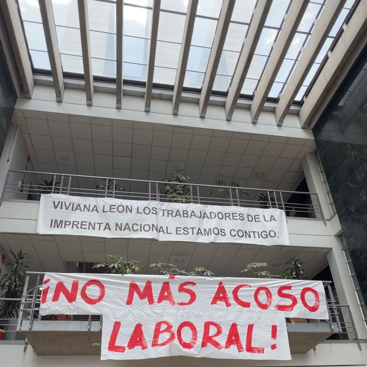 Intensifican denuncias de presunto acoso laboral contra Viviana León, gerente de Imprenta Nacional