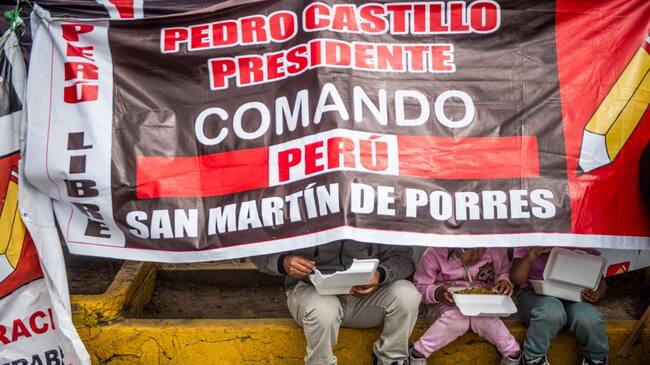 Seguidores de Pedro Castillo han adelantado varios plantones exigiendo la proclamación de presidente.