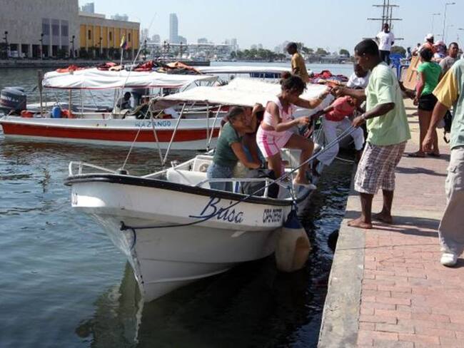 Restricciones para embarcaciones en Cartagena por alto oleaje