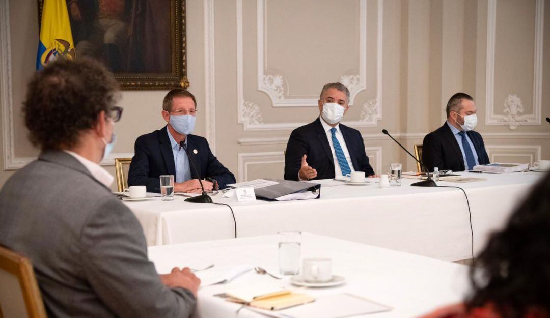 Partido Comunes insta a Duque a sostener diálogo por asesinato de excombatientes