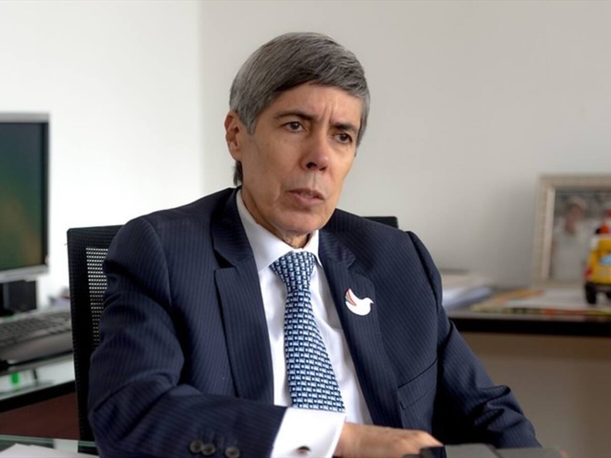 Fiscalía cita a interrogatorio a Alan Jara